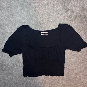 Urban outfitters women’s black cropped shirt